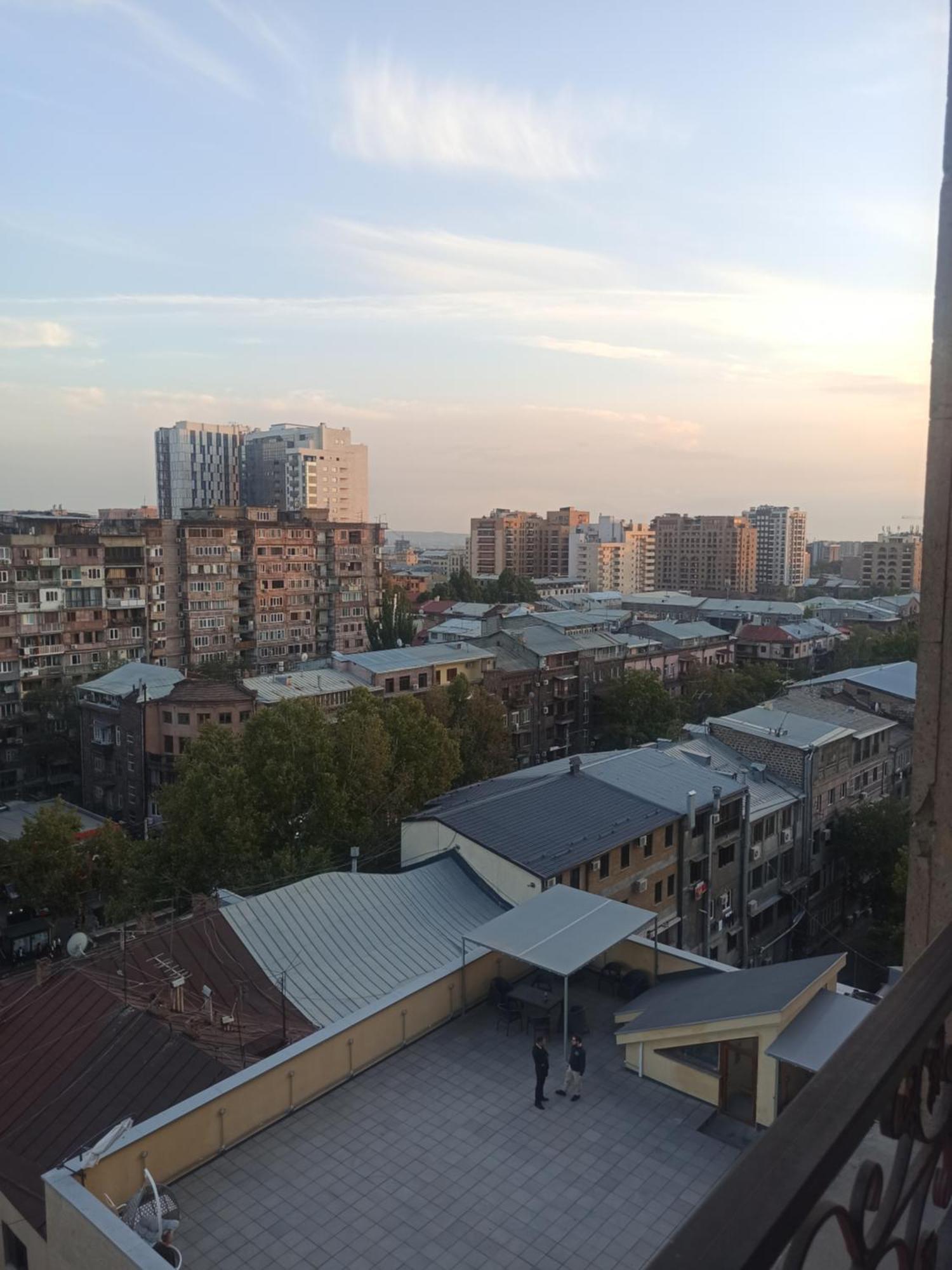 Красивая, Просторная Квартира В Самом Центре Еревана, Рядом С Оперным Театром. Jerevan Eksteriør bilde